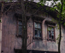 ����� ����